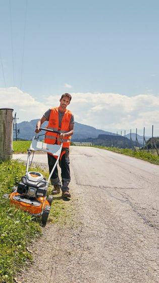 Stihl Rm Rtp Petrol Mulching Lawn Mower Chelford Farm Supplies