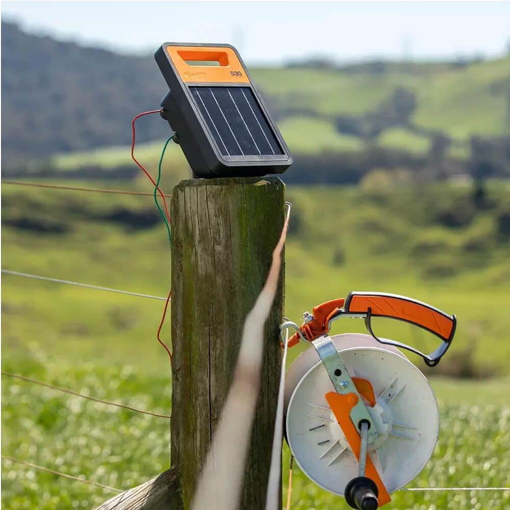 Gallagher S30 Solar Powered Electric Fencing Energiser Chelford Farm Supplies