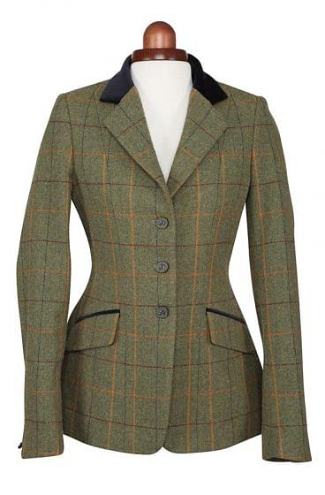 Blog | What Colour Show Jacket To Wear | Chelford Farm Supplies